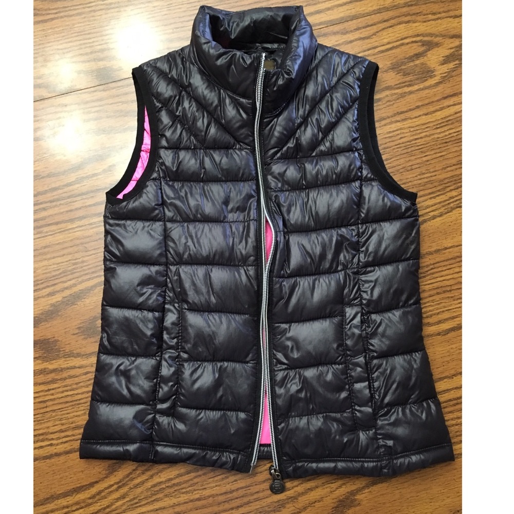 Girls’ black down vest